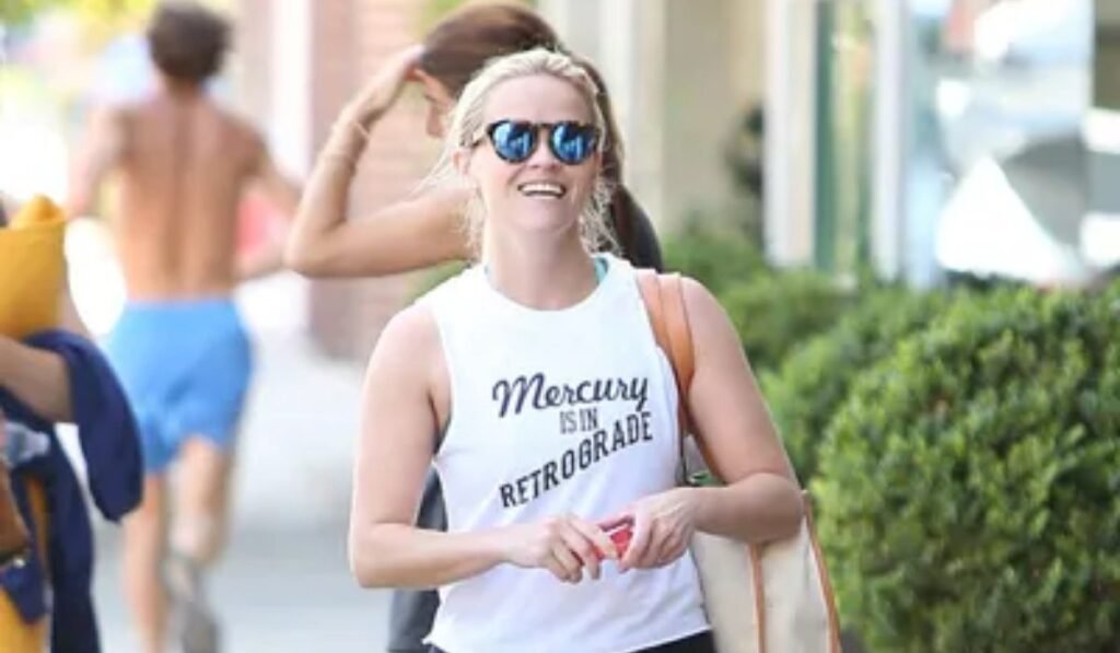 reese witherspoon sleeveless